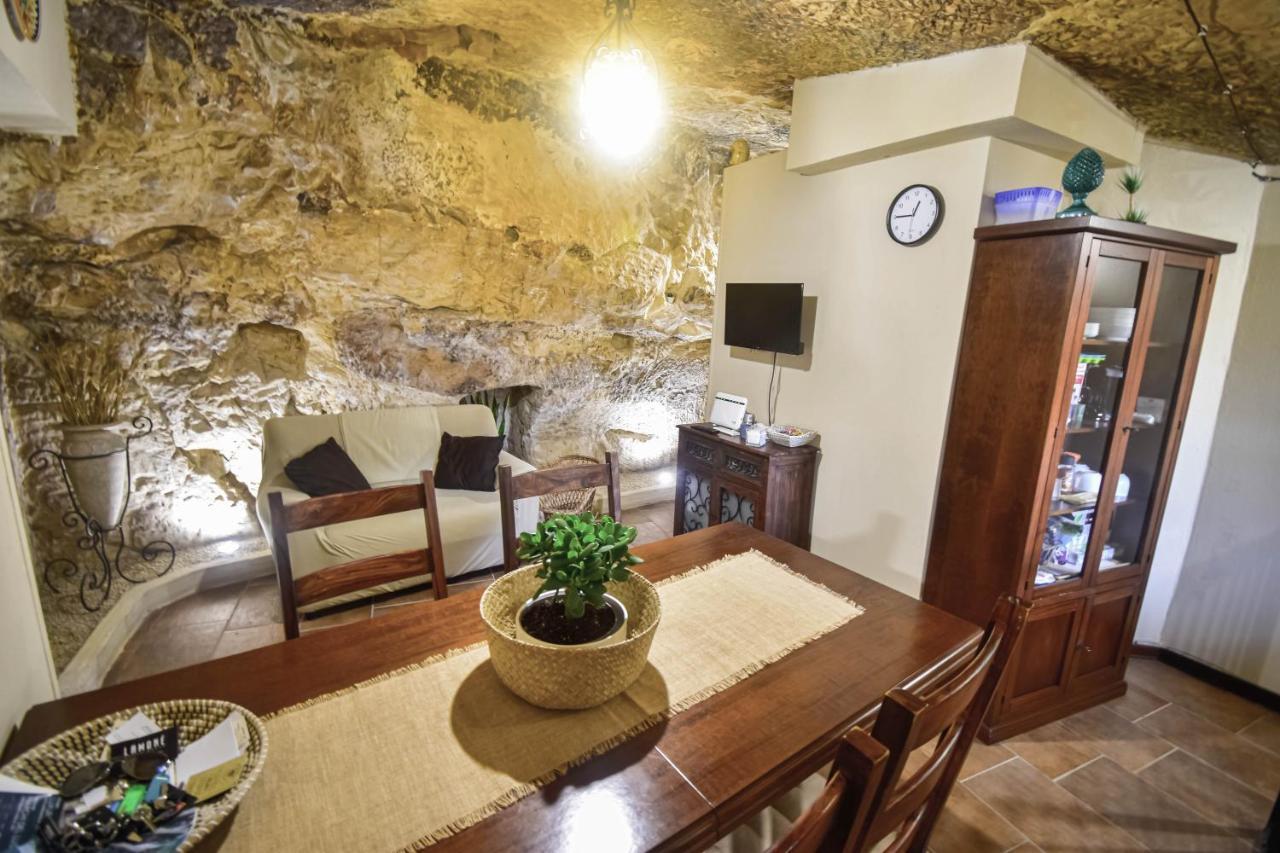 モーディカ Domum In Petra Casa Nella Roccia Self Check - Inヴィラ エクステリア 写真